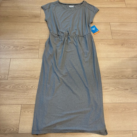 NWT Columbia PFG Women’s Reel Chill Dress Maxi Gray Striped Size L - Picture 1 of 8